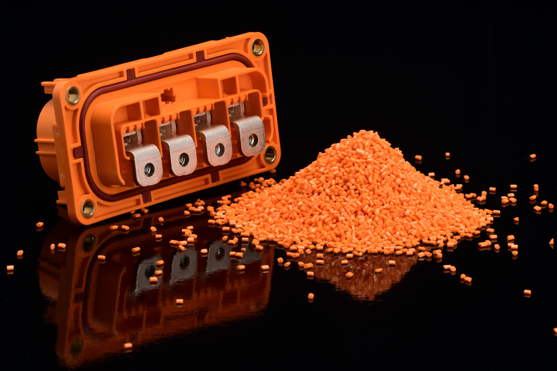 Macrolex橙色颜料，用于高电压应用的塑料着色