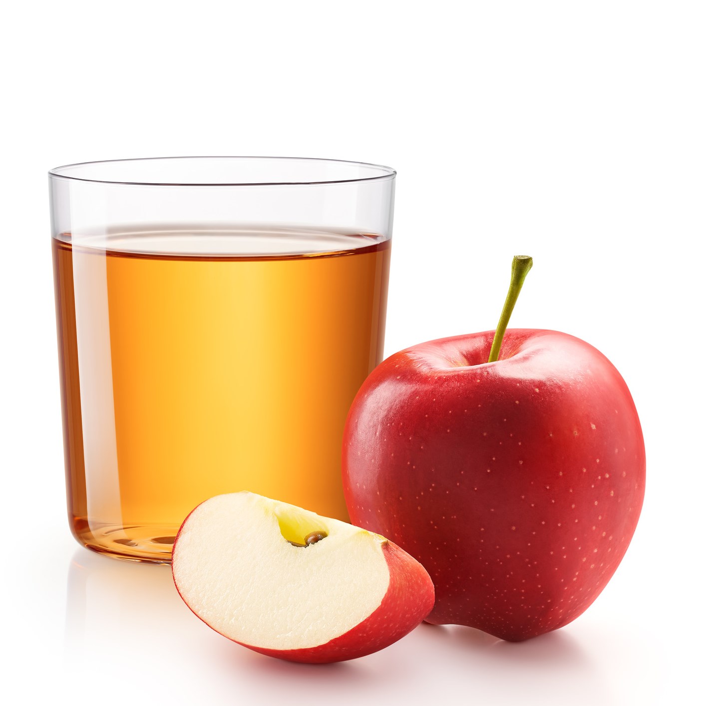 一杯苹果汁，白底红苹果